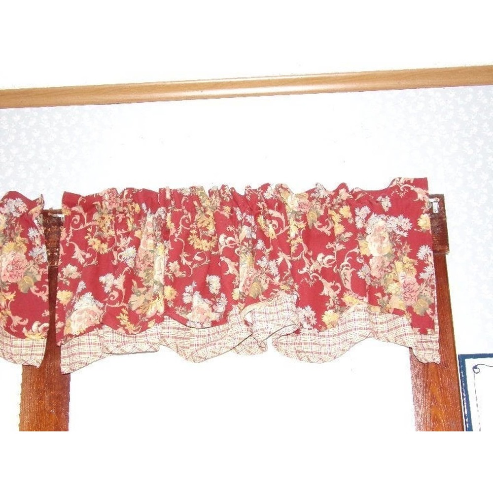 COPY - AMERICAN LIVING FLORAL VALANCE ROSES - Picture 2 of 4